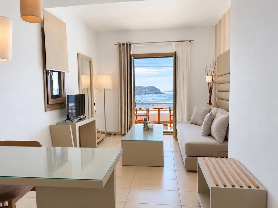 Junior Suite Sea View · 106