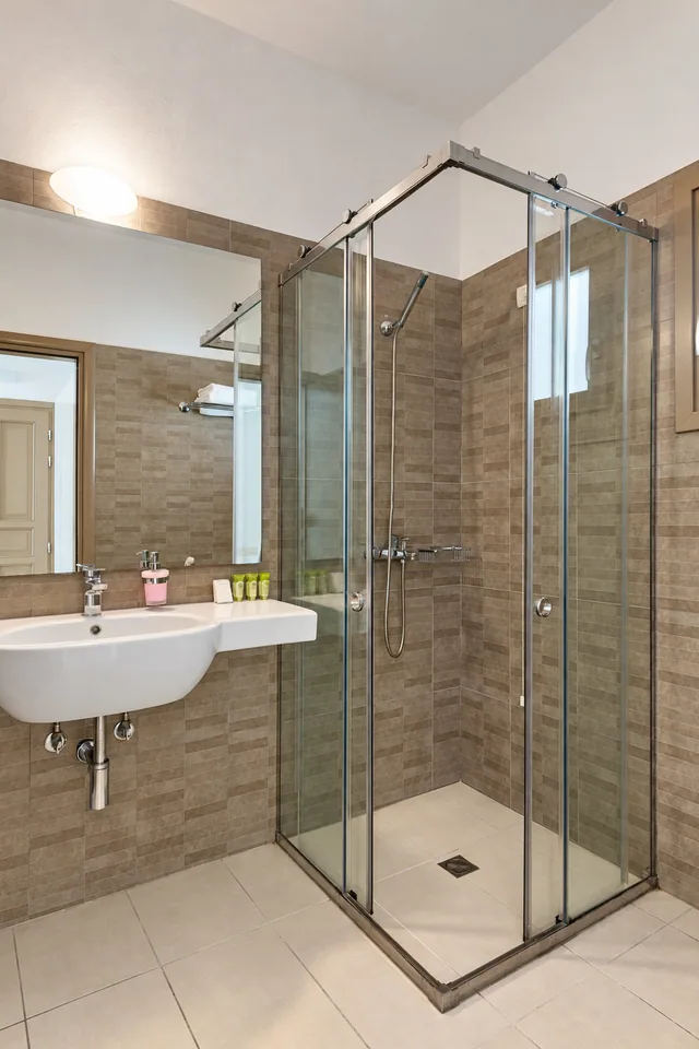 Studio 204 · Bathroom with shower