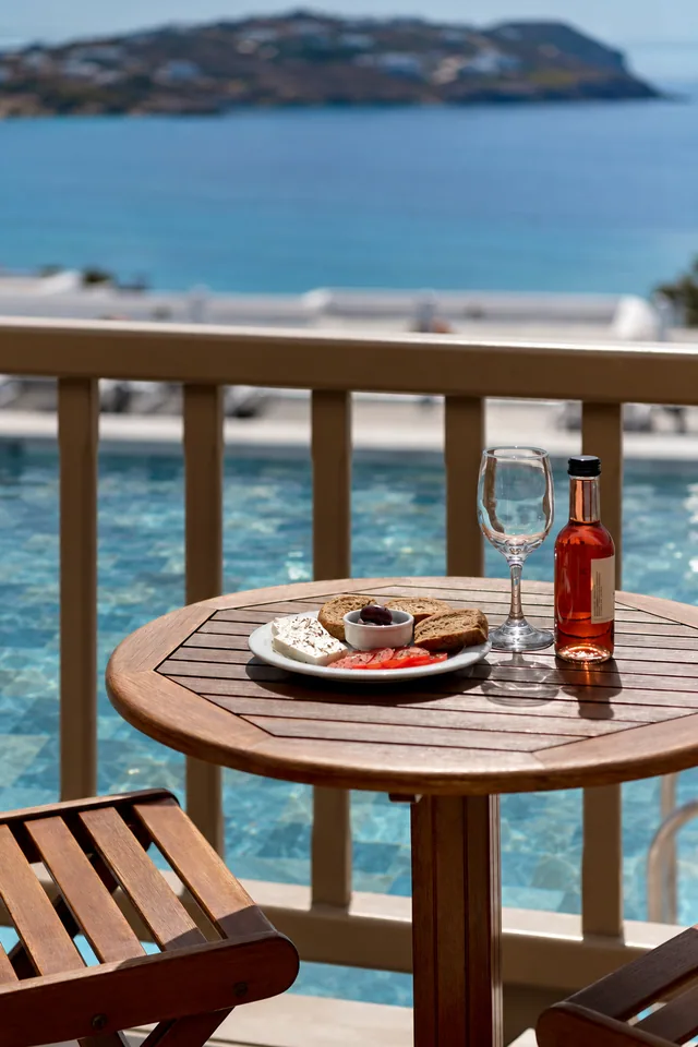 Suite 205 · Outdoor space