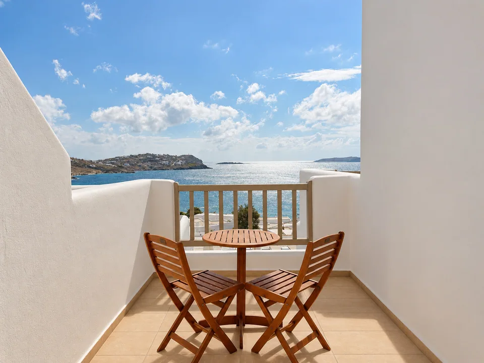 Suite 208 · Outdoor space
